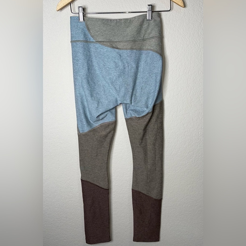 Outdoor Voices Colorblock 7/8 Warmup Leggings Size Small - Picture 4 of 5